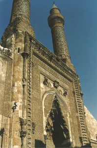 Ҫifte Minareli Medrese 