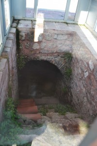 Descent into the cistern from Piri Mehmet Paşa Camii.
