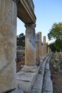 Stoa, Lagina