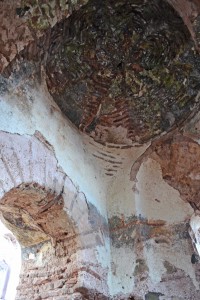 Remains of frescos in the prothesis are difficult to discern