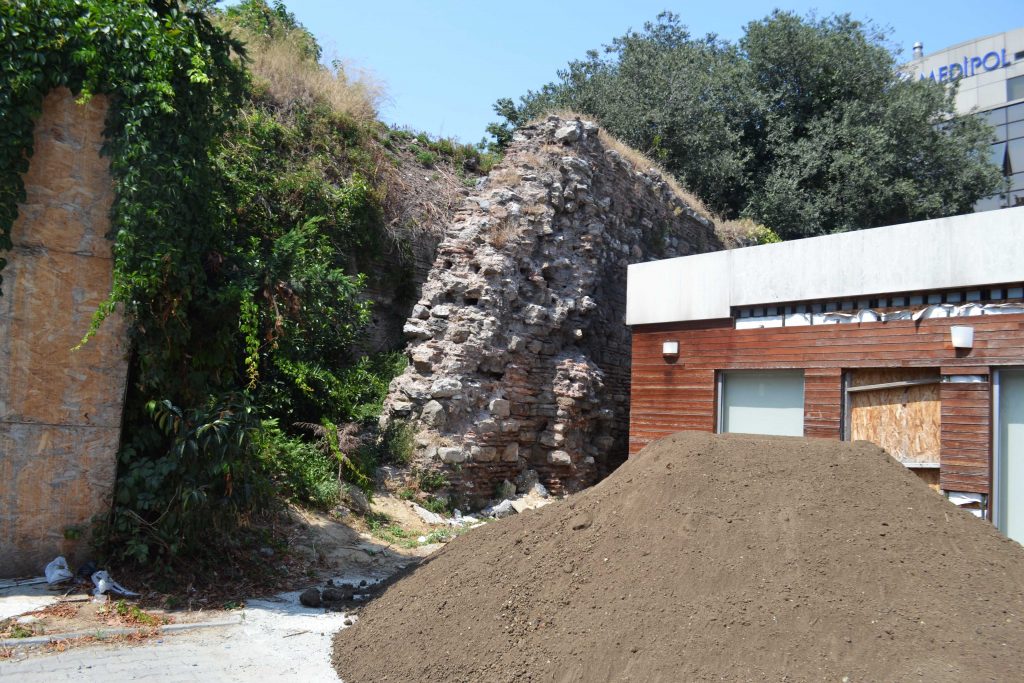 entrance-to-site